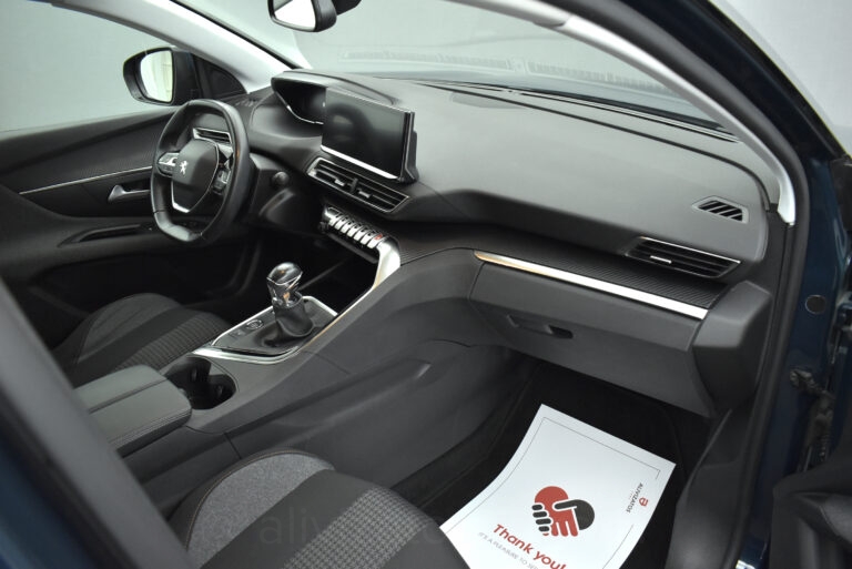 Peugeot 3008 - 1.5 BlueHDi 130 Active Plus