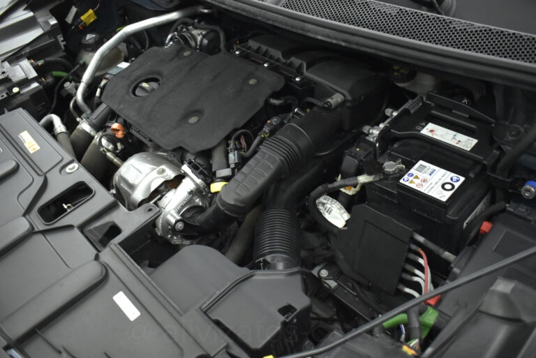 Peugeot 3008 - 1.5 BlueHDi 130 Active Plus