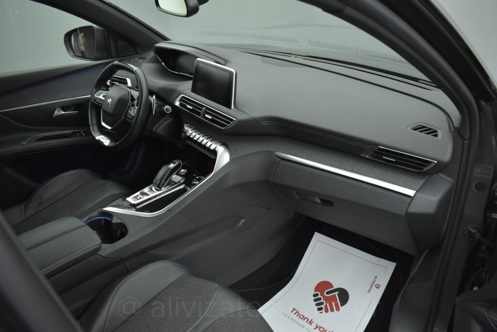 Peugeot 5008 - 1.6 PureTech GT Line 180hp EAT8 Grip 7Seats