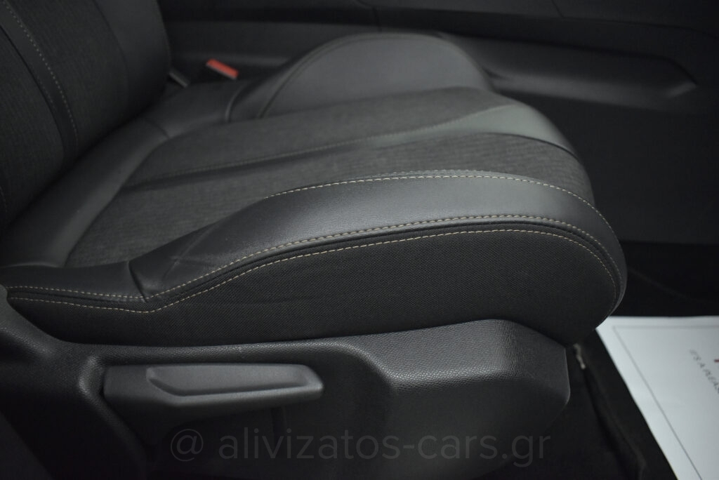 Peugeot 5008 - 1.6 PureTech GT Line 180hp EAT8 Grip 7Seats