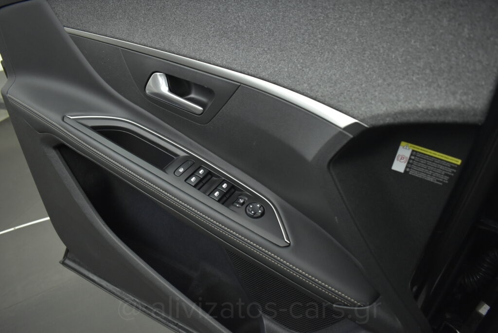 Peugeot 5008 - 1.6 PureTech GT Line 180hp EAT8 Grip 7Seats