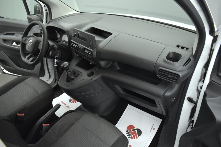 Toyota PROACE CITY - 1.2 T Active 6MT 110hp
