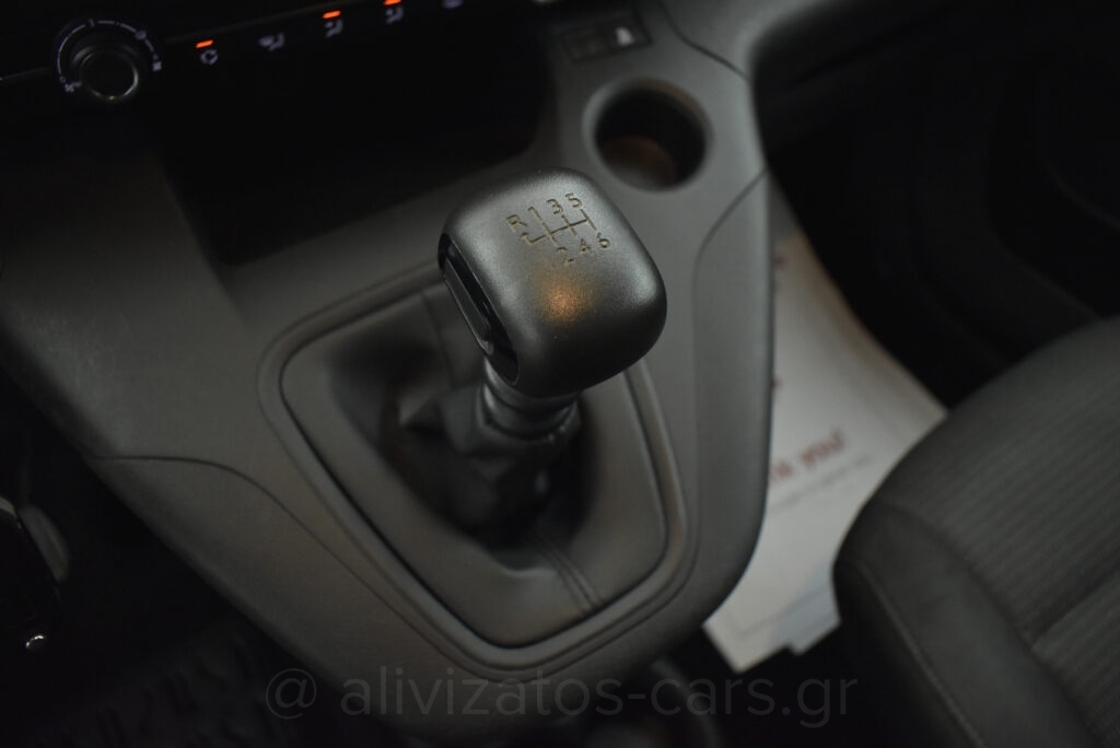 Toyota PROACE CITY - 1.2 T Active 6MT 110hp