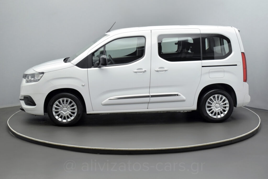 Toyota PROACE CITY - 1.2 T Active 6MT 110hp