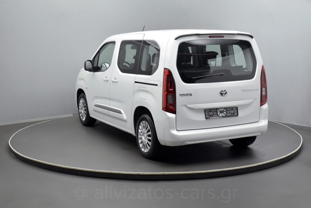 Toyota PROACE CITY - 1.2 T Active 6MT 110hp
