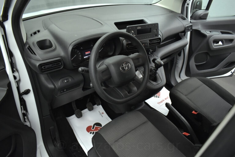 Toyota PROACE CITY - 1.2 T Active 6MT 110hp