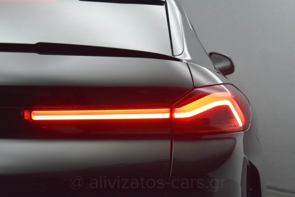Bmw X6 - XDrive M40D MH48V SPORT PACKET R22 JET BLACK