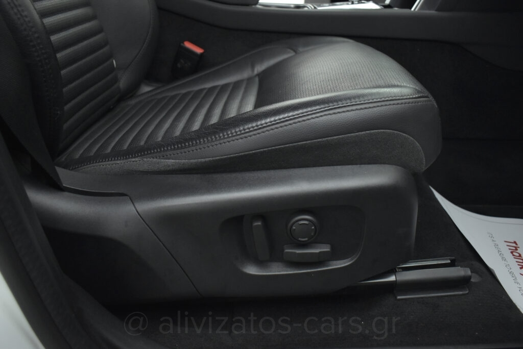 Land Rover Discovery Sport -  P300 PHEV 300PS AWD