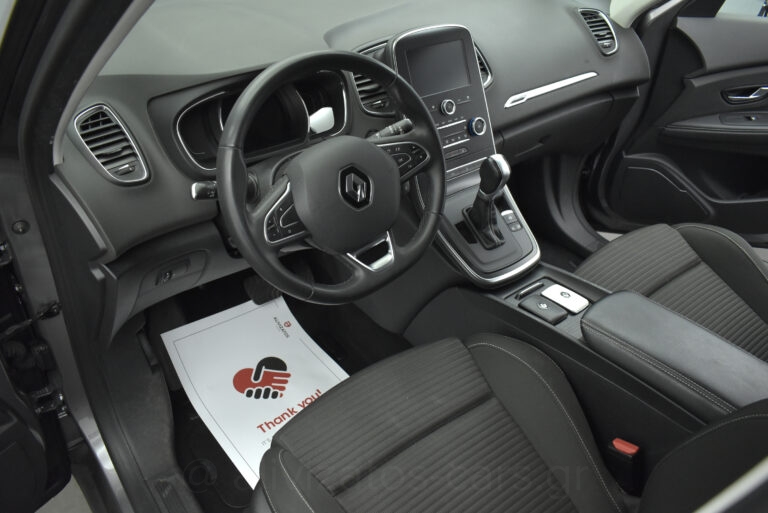 Renault Grand Scenic - no-subtitle