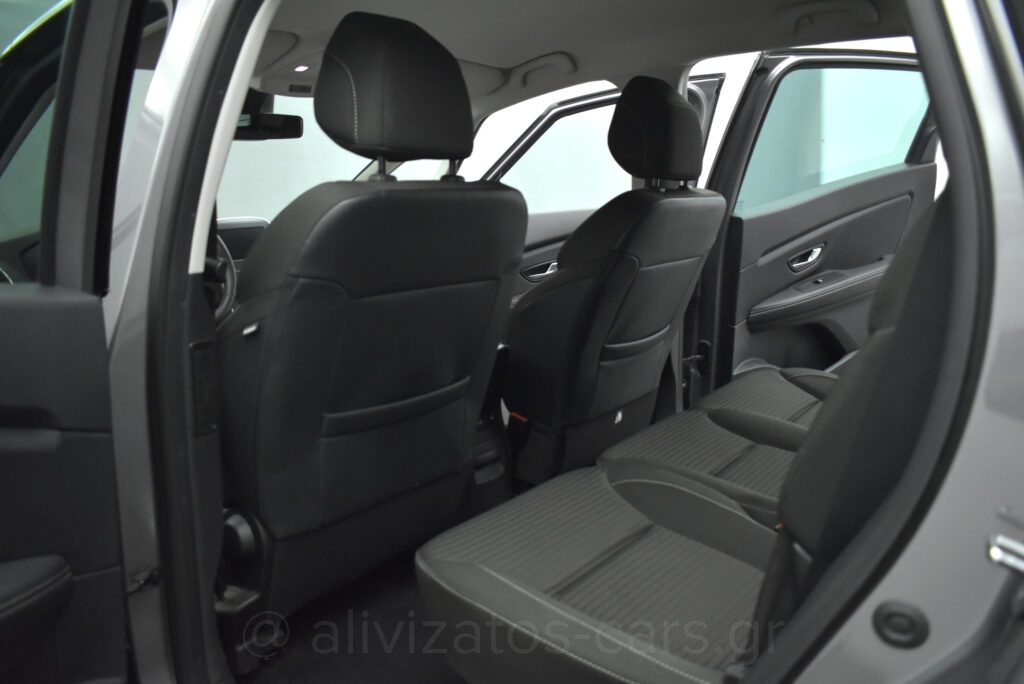 Renault Grand Scenic - no-subtitle