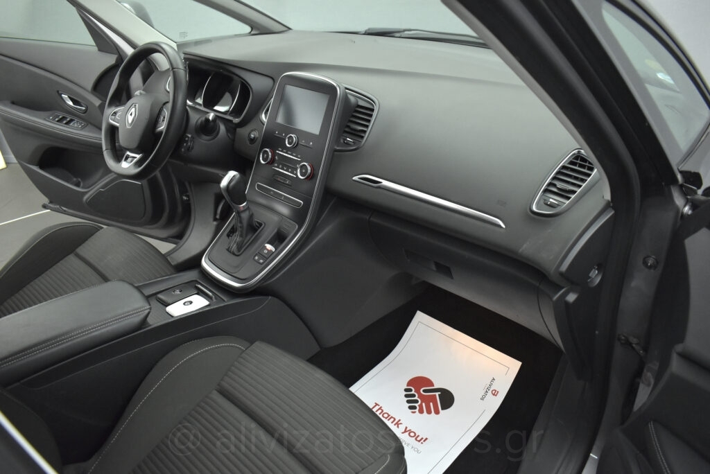 Renault Grand Scenic - no-subtitle
