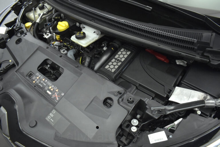 Renault Grand Scenic - no-subtitle