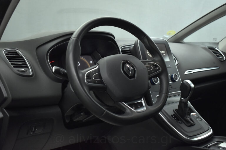 Renault Grand Scenic - no-subtitle