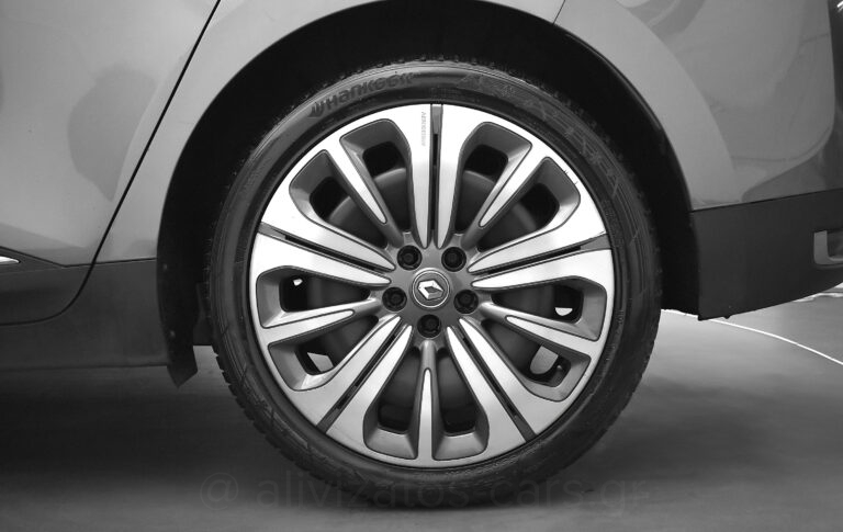 Renault Grand Scenic - no-subtitle