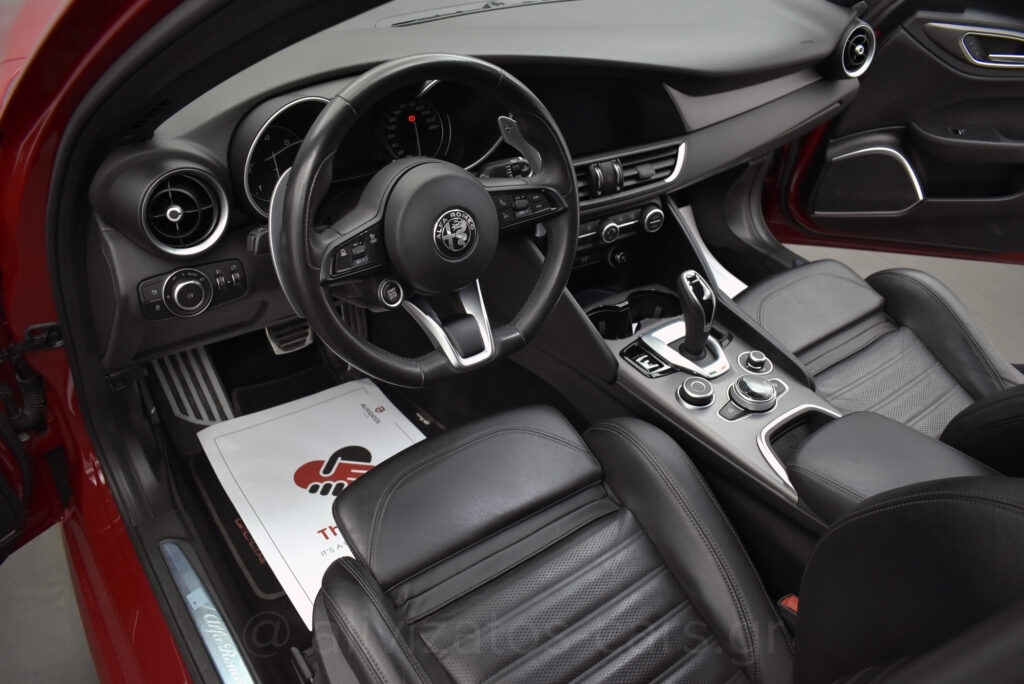 Alfa Romeo Giulia - Veloce Q4 211hp ΑT8 F1