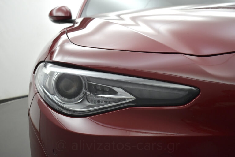 Alfa Romeo Giulia - Veloce Q4 211hp ΑT8 F1