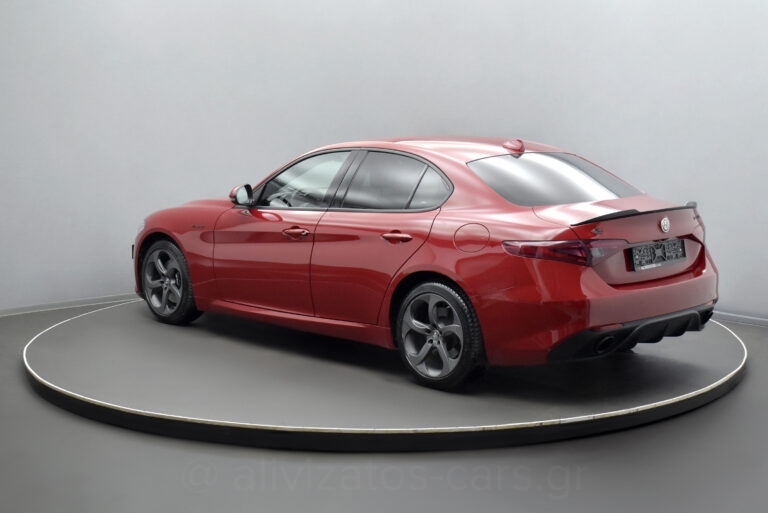 Alfa Romeo Giulia - Veloce Q4 211hp ΑT8 F1