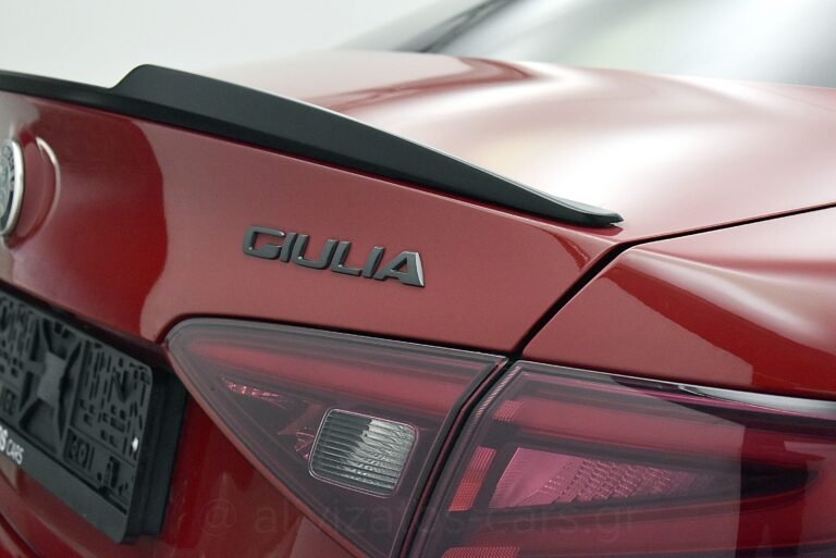 Alfa Romeo Giulia - Veloce Q4 211hp ΑT8 F1