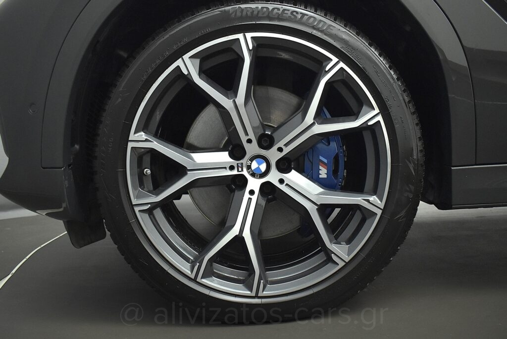 Bmw X6 - XDrive M40i M Sport Panorama Hybrid 335 hp