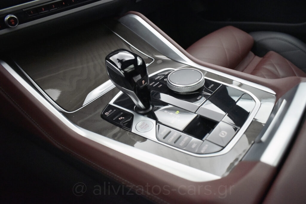 Bmw X6 - XDrive M40i M Sport Panorama Hybrid 335 hp