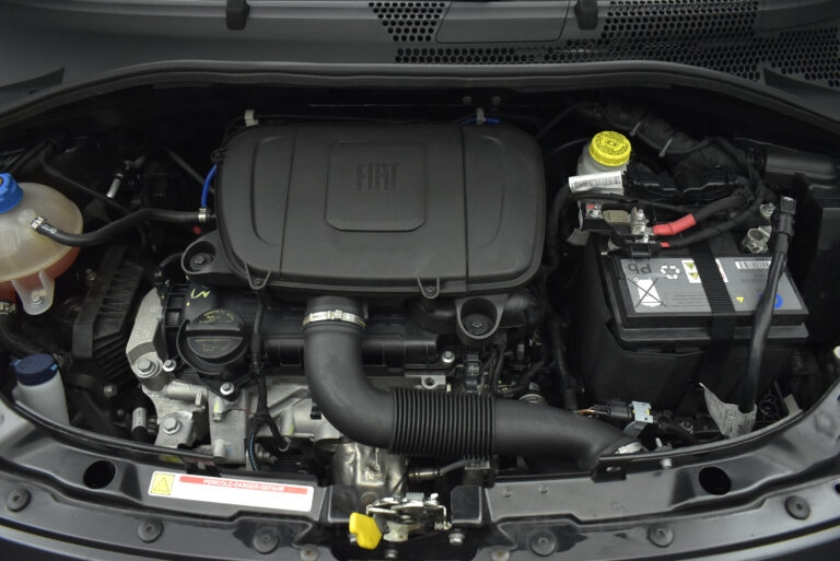 Fiat 500 - Connect 1.0 Hybrid Navi