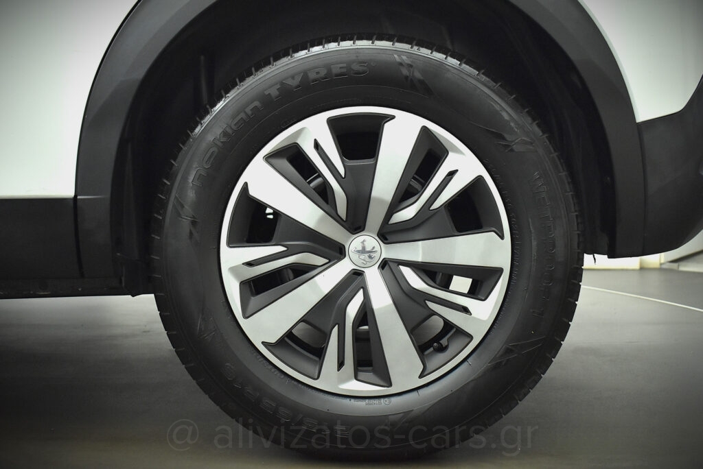 Peugeot 2008 - 1.5 BlueHDi Active Camera Full Led 100 hp