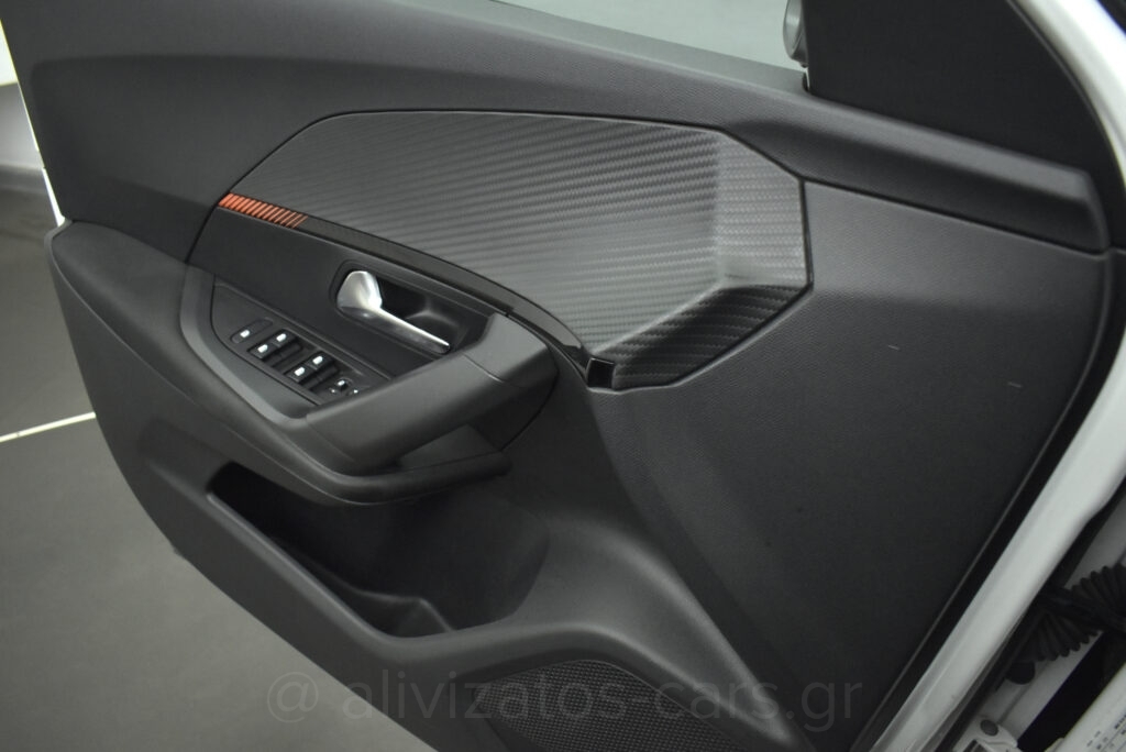 Peugeot 2008 - 1.5 BlueHDi Active Camera Full Led 100 hp