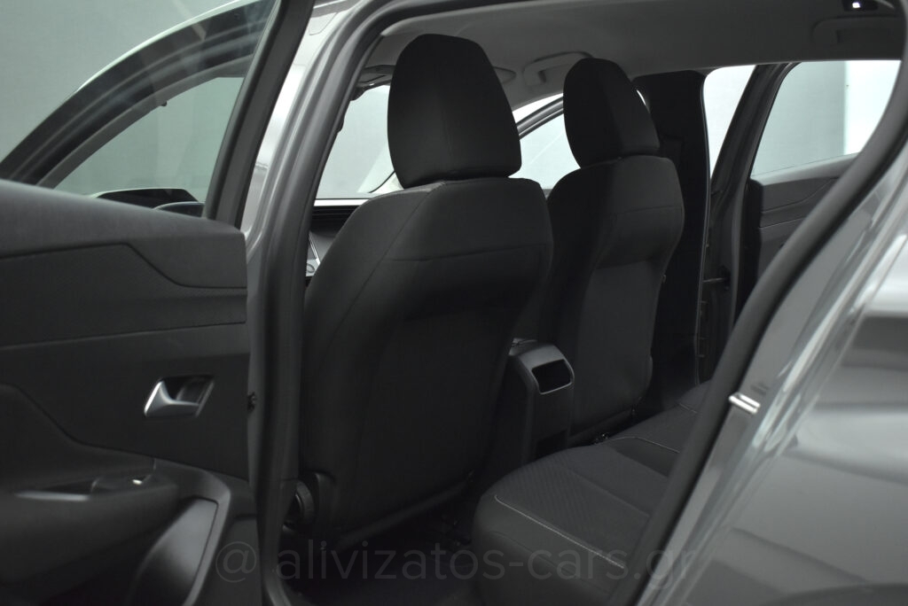 Peugeot 308 - 1.5 BLUEHDI EAT8 BUSINESS 130hp