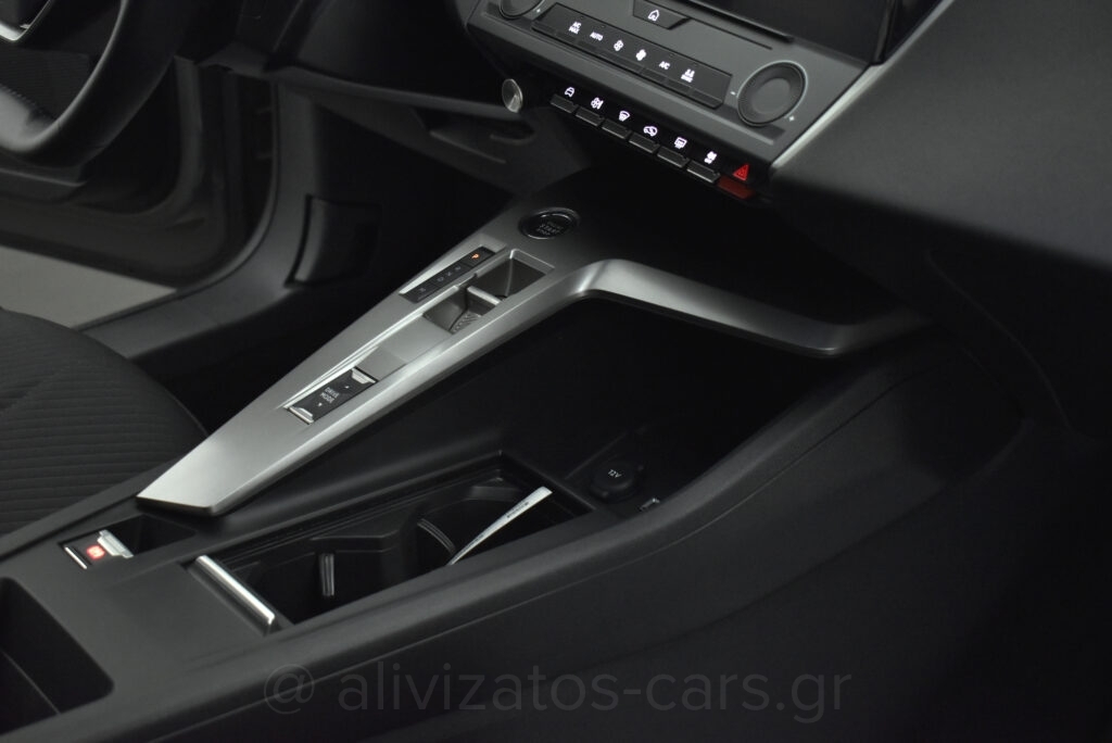 Peugeot 308 - 1.5 BLUEHDI EAT8 BUSINESS 130hp
