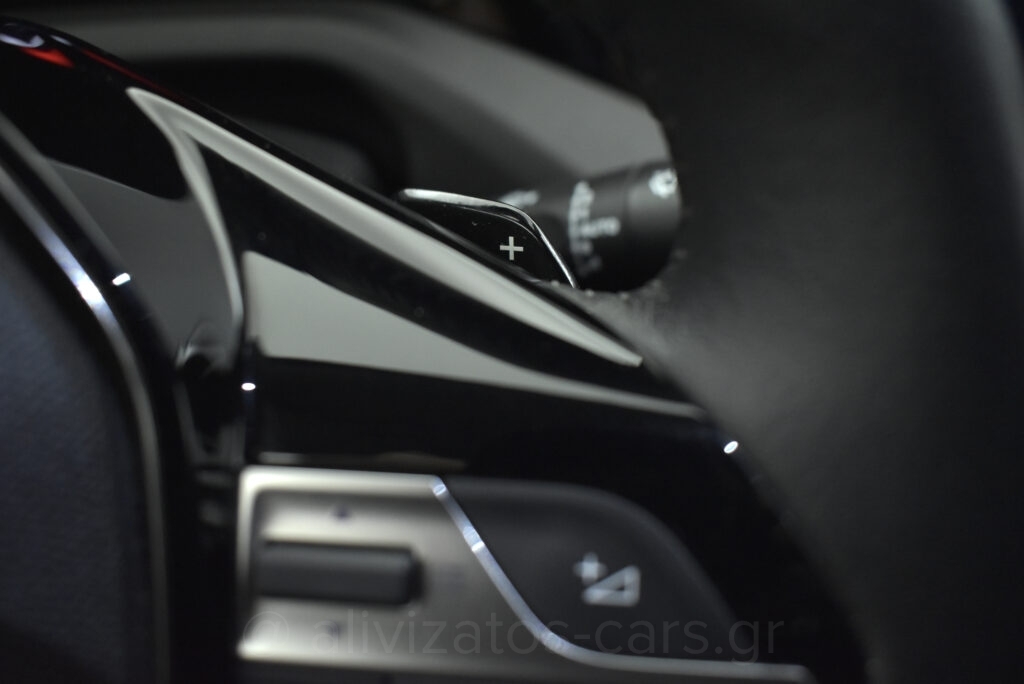 Peugeot 308 - 1.5 BLUEHDI EAT8 BUSINESS 130hp