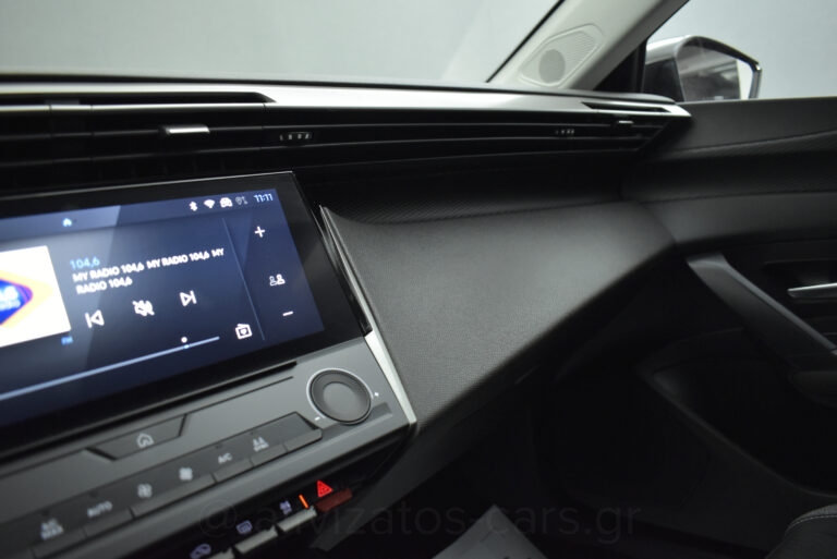 Peugeot 308 - 1.5 BLUEHDI EAT8 BUSINESS 130hp