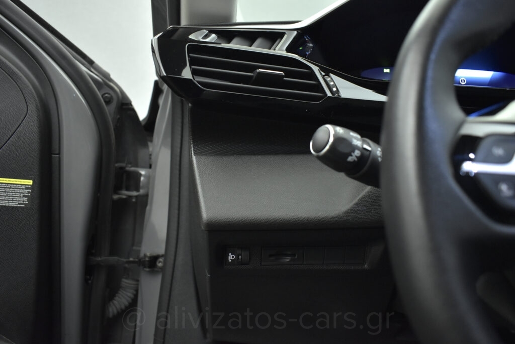 Peugeot 308 - 1.5 BLUEHDI EAT8 BUSINESS 130hp