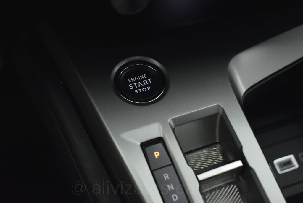 Peugeot 308 - 1.5 BLUEHDI EAT8 BUSINESS 130hp