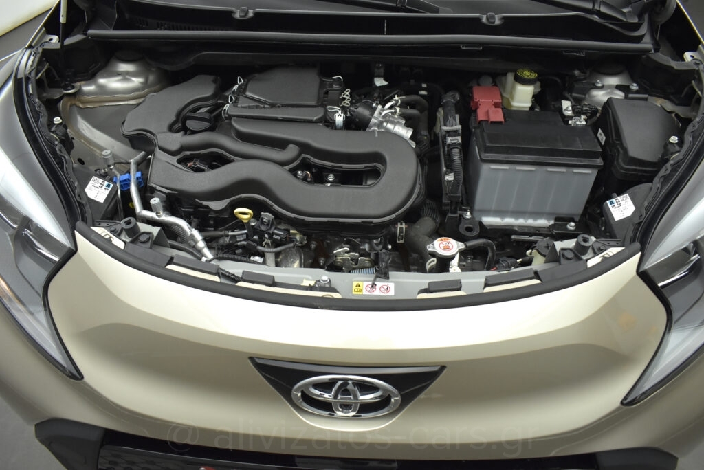 Toyota Aygo X - 1.0 VVT-i PULSE R17 CAMERA