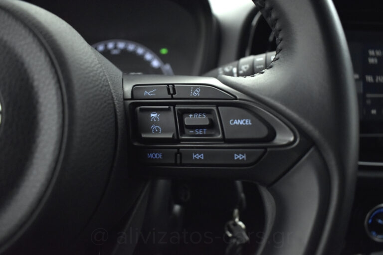 Toyota Aygo X - 1.0 VVT-i PULSE R17 CAMERA