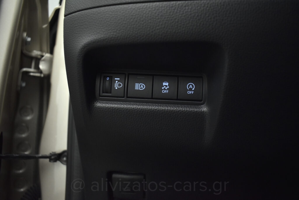 Toyota Aygo X - 1.0 VVT-i PULSE R17 CAMERA