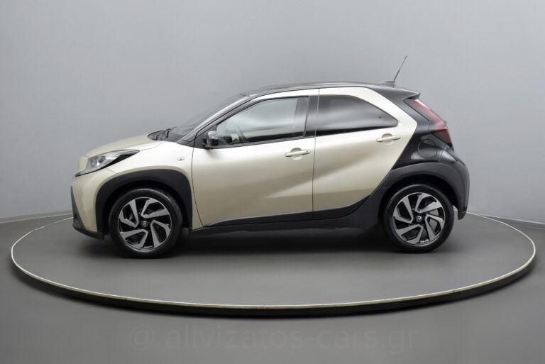 Toyota Aygo X - 1.0 VVT-i PULSE R17 CAMERA