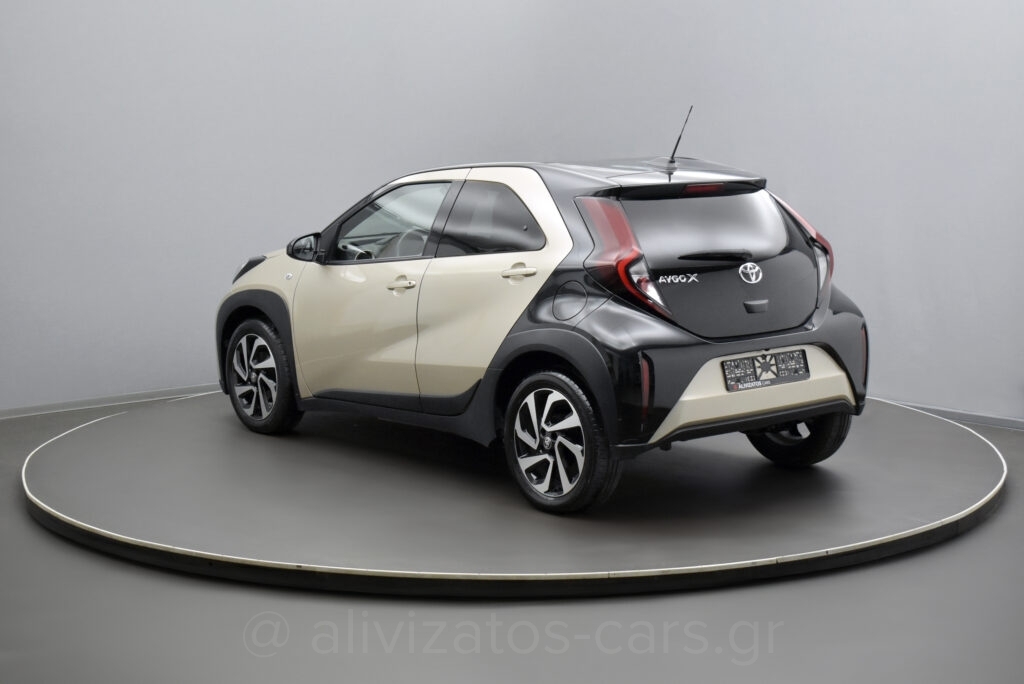 Toyota Aygo X - 1.0 VVT-i PULSE R17 CAMERA