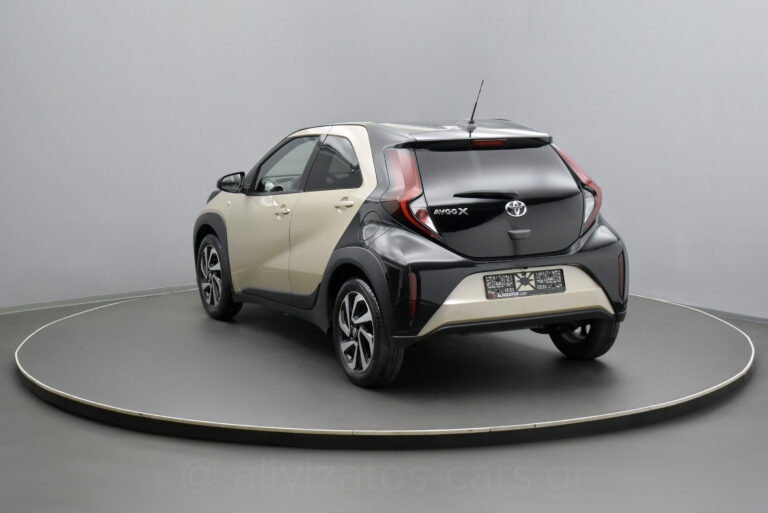 Toyota Aygo X - 1.0 VVT-i PULSE R17 CAMERA