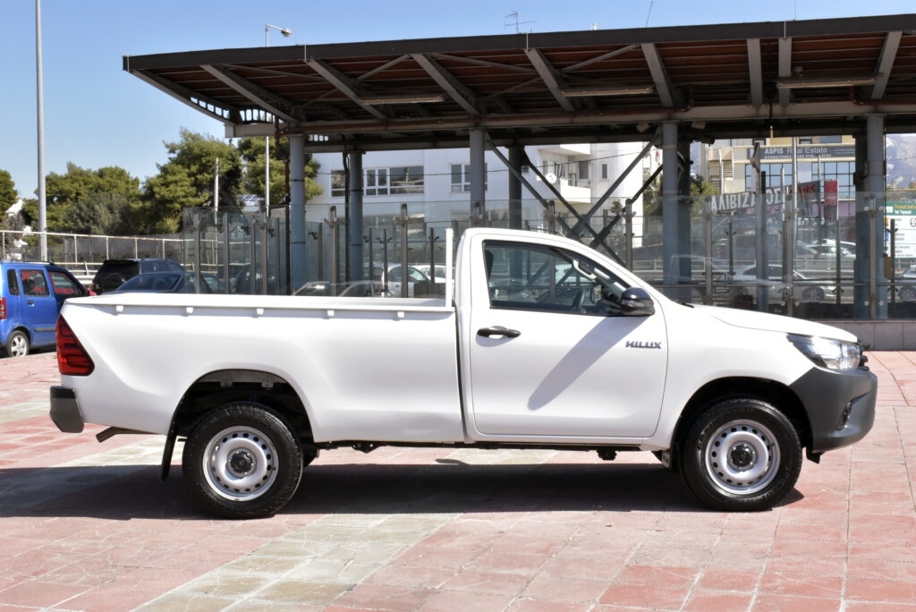 Toyota Hilux - 2.4 Single Cab Comfort 4X2 Facelift