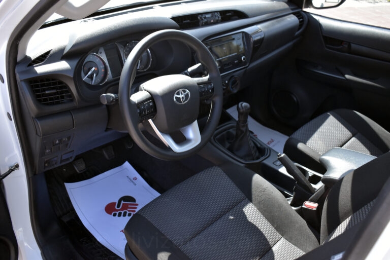 Toyota Hilux - 2.4 Single Cab Comfort 4X2 Facelift