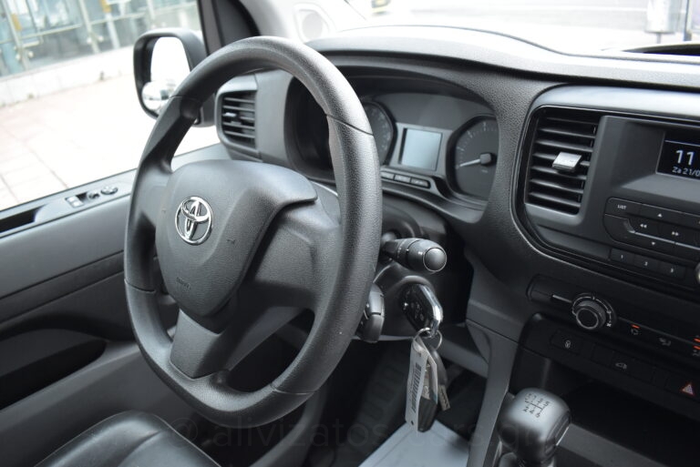 Toyota Proace - 1.5 D-4D Comfort 3θέσιο