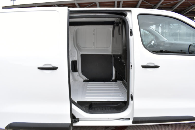 Toyota Proace - 1.5 D-4D Comfort 3θέσιο