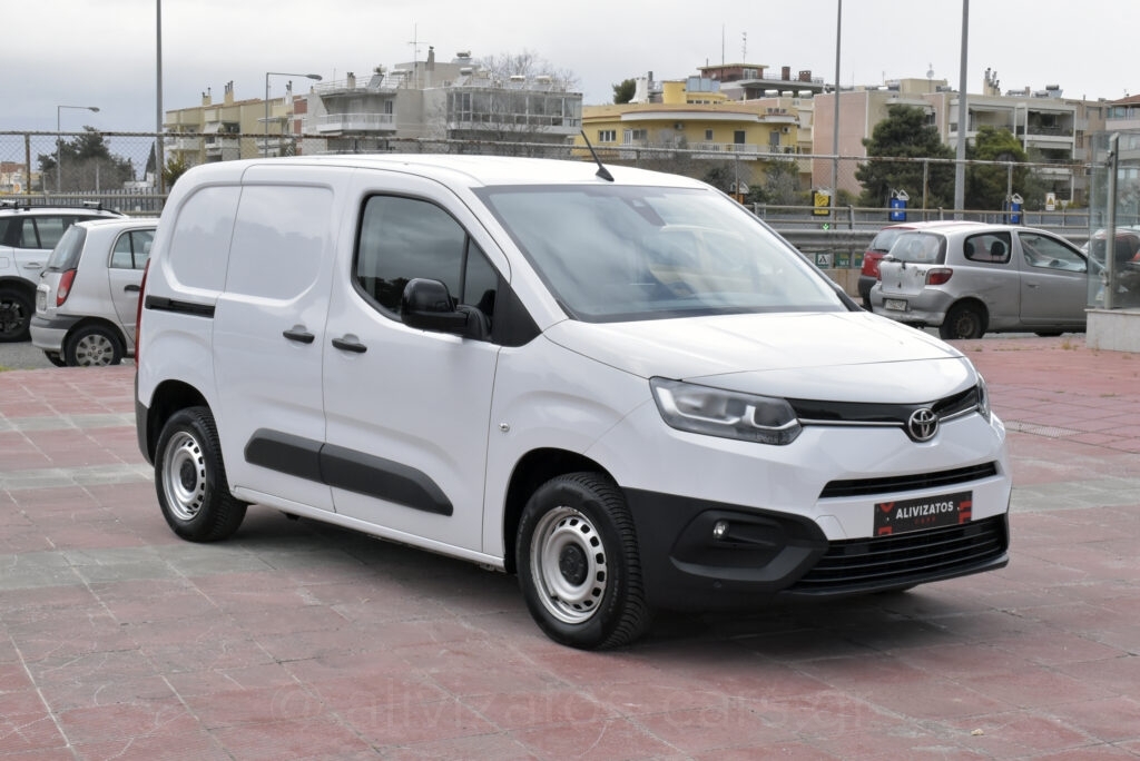 Toyota PROACE CITY -  1.5 D-4D Live 2 πλαινές Navigation