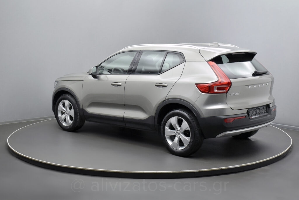 Volvo XC40 - T3 Momuntum ΕΑΤ8 Full Led 163hp