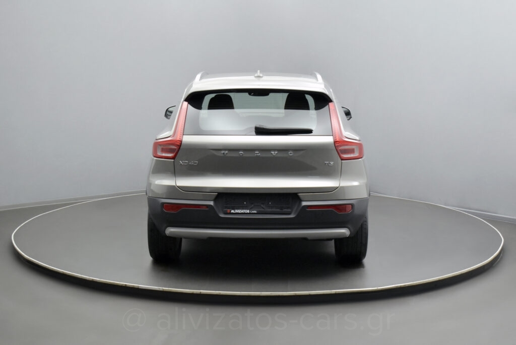 Volvo XC40 - T3 Momuntum ΕΑΤ8 Full Led 163hp