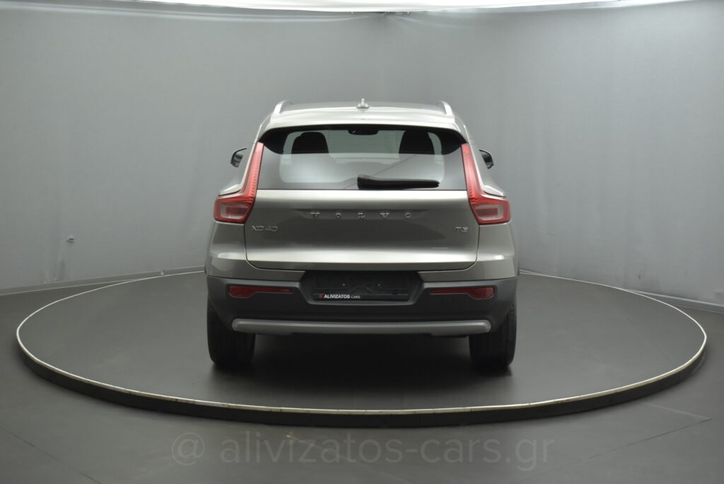 Volvo XC40 - T3 Momuntum ΕΑΤ8 Full Led 163hp