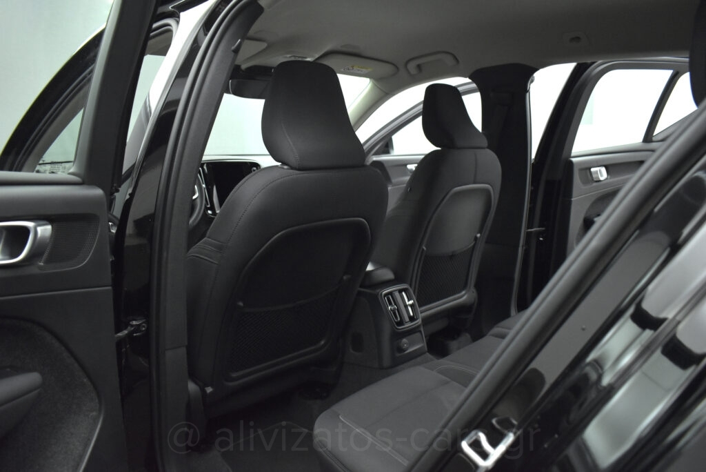 Volvo XC40 - T5 Recharge Inscription Plug in 262hp Navi Camera