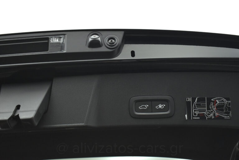 Volvo XC40 - T5 Recharge Inscription Plug in 262hp Navi Camera
