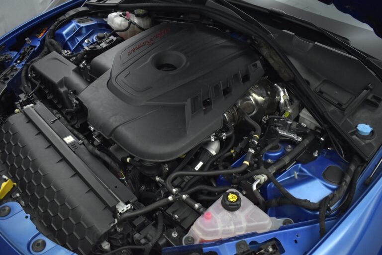 Alfa Romeo Giulia - Veloce Q4 211hp ΑT8 R19